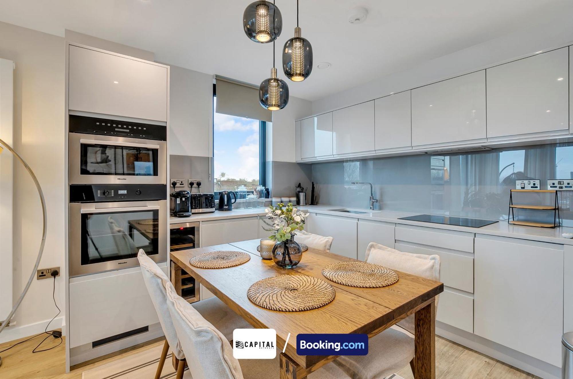 Cozy In Camden Town By Capital Retreats Short Lets & Serviced With Balcony, Free Wifi Londra